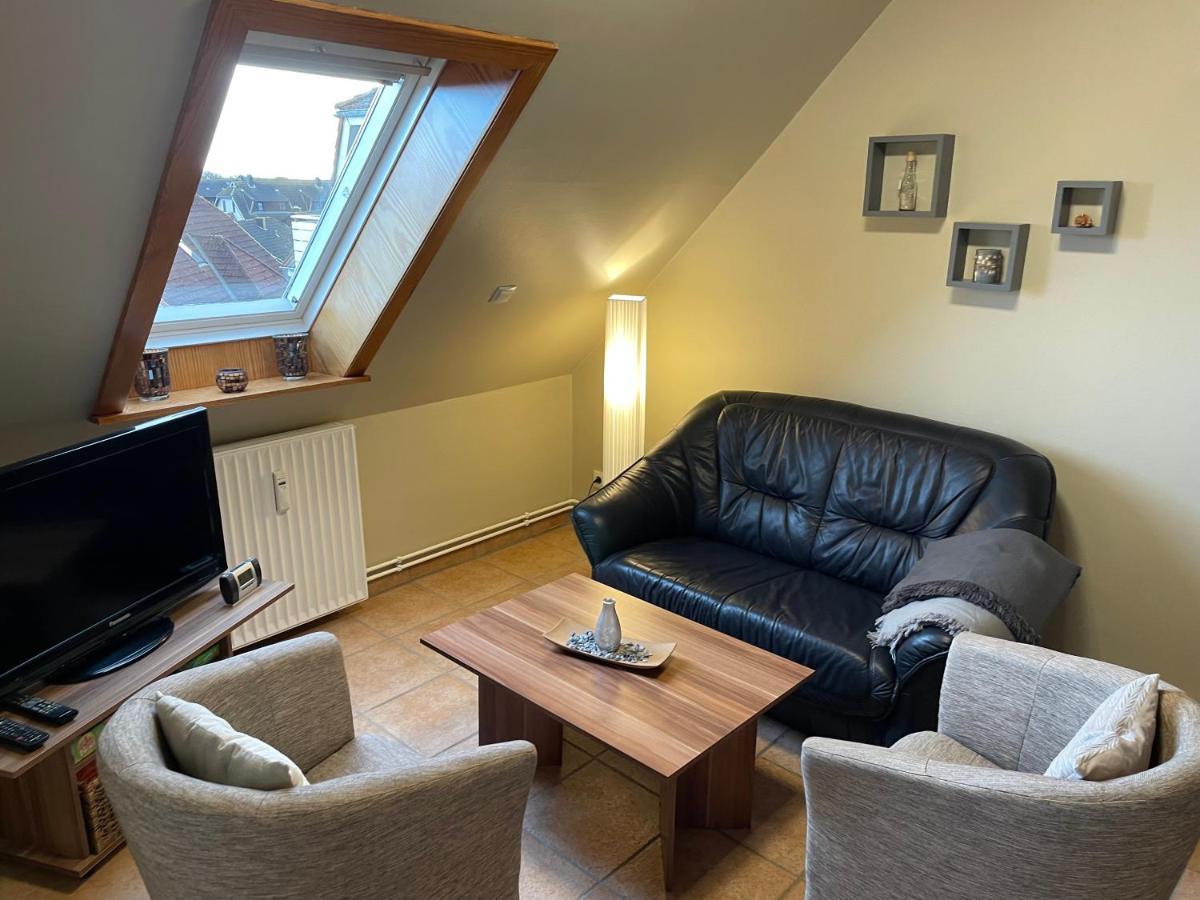 Modernisierte Ferienwohnung Friedrichskoog - Spitze, Gegenueber Mutter-Kind-Klinik Екстериор снимка